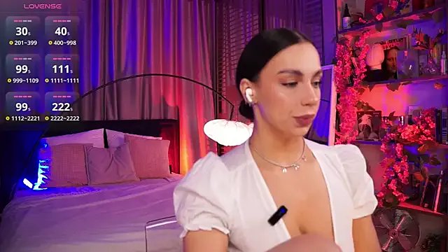 Freechat LunaNight on StripChat