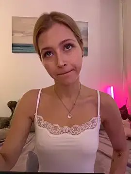 Freechat LunaRase on StripChat