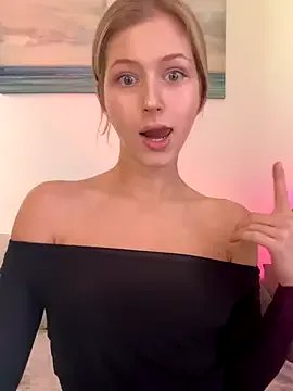 Freechat LunaRase on StripChat