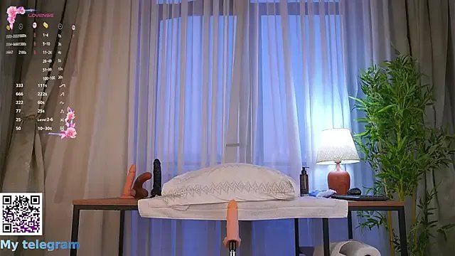 Freechat LynBardon on StripChat