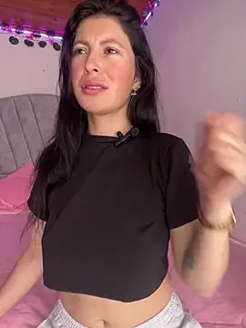 Freechat Mia_salinass on StripChat