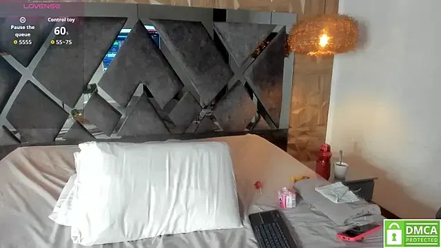 Freechat Michell_evans on StripChat