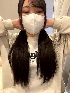 Freechat mina_0207 on StripChat