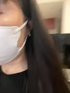 Freechat mina_0207 on StripChat