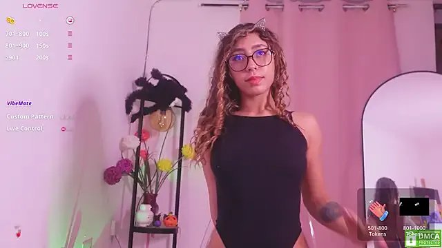 Freechat Miranditta on StripChat