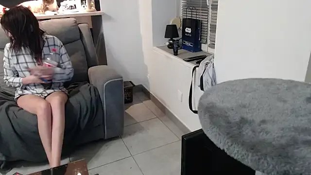 missthon0 on StripChat 