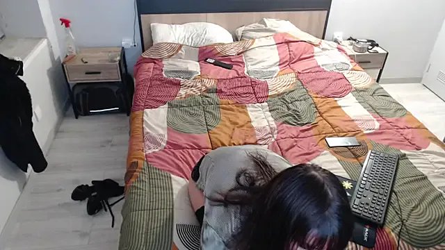 missthon0 on StripChat 