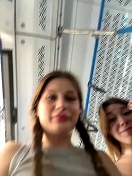 Freechat mmelicious on StripChat