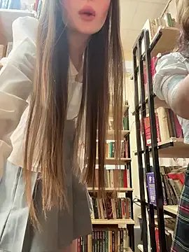 Freechat mmelicious on StripChat