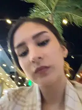 Freechat Mon_Cherry on StripChat