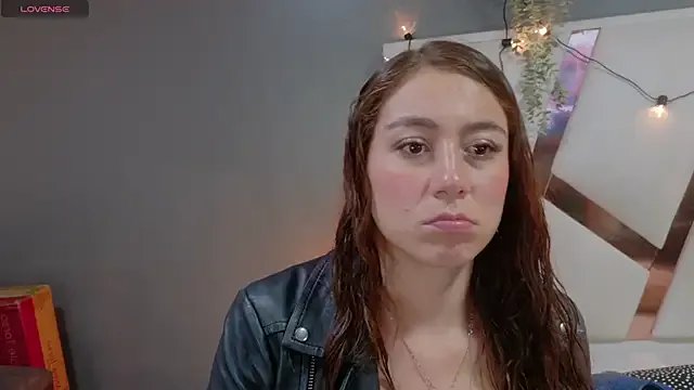 Freechat MyApril__ on StripChat