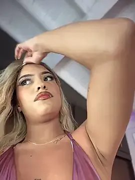 Freechat MystiqueXXX on StripChat