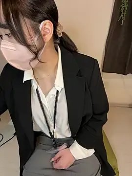 Group natsumi_NTR_TV on StripChat