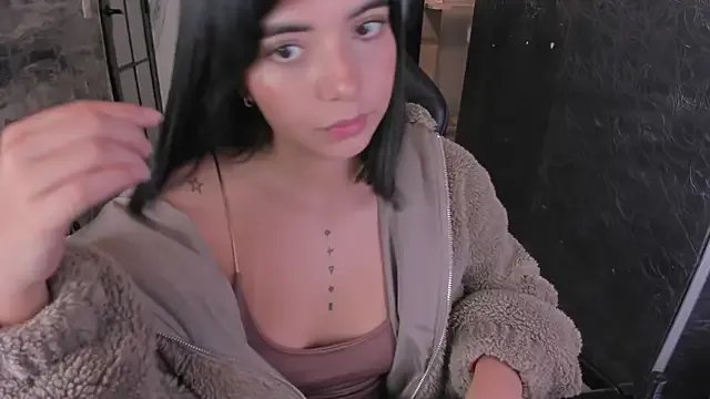 Freechat NicolRoss_ on StripChat