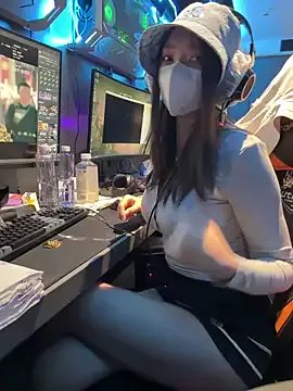 Freechat nideanbaby on StripChat