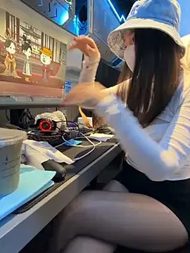 Freechat nideanbaby on StripChat