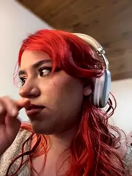 Nikki_Nyx on StripChat 