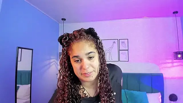 Freechat ninna_curly on StripChat