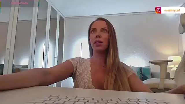 Freechat Nova-Lee on StripChat