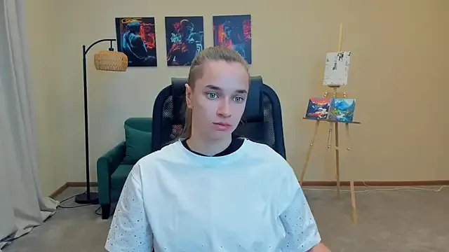 Freechat OkDevier on StripChat