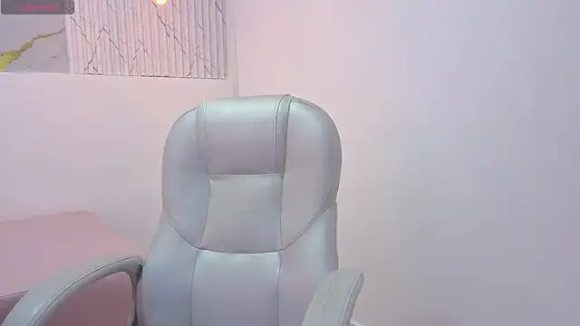 Freechat onlymen2025 on StripChat