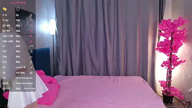 Freechat Pinky_poetry on StripChat