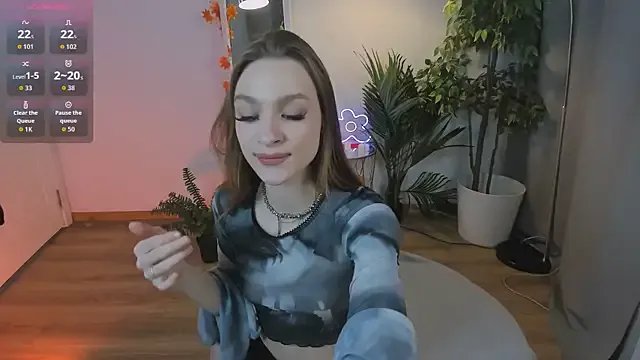 Freechat PollyMayer on StripChat