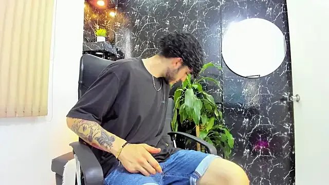 Freechat Rafael_Mendezz on StripChat