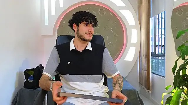 Freechat Rafael_Mendezz on StripChat