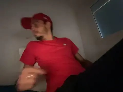 Freechat Rebeu313 on StripChat