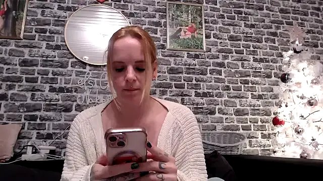 Freechat SexyMilf_37 on StripChat