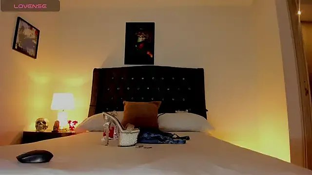 Freechat Skay_Hot on StripChat