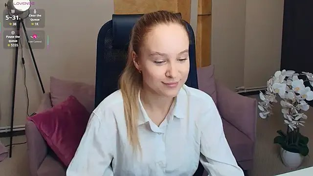 SoonMoor on StripChat 