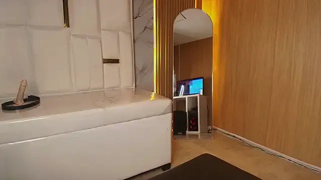 Freechat sophiadoll_tf on StripChat