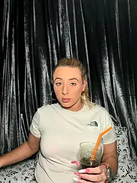 Freechat Strongqueen on StripChat