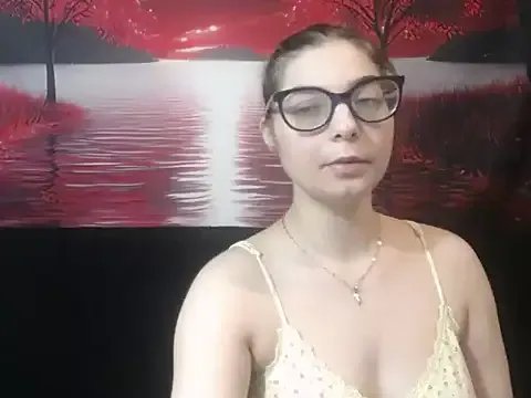 Freechat sweetbabygirlforyou on StripChat