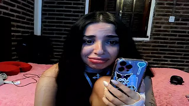 sweetbrunette22 on StripChat 