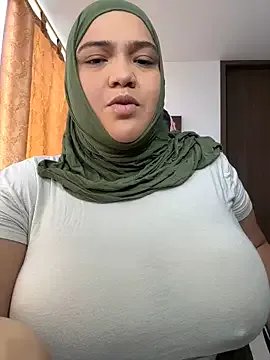 Freechat sweetmuslim01 on StripChat