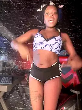 Freechat Thyana_LS on StripChat