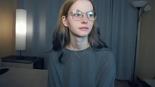 Freechat ToyaPletz on StripChat