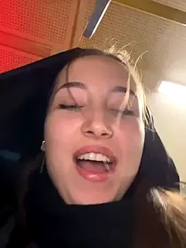 VelvetVixenI on StripChat 