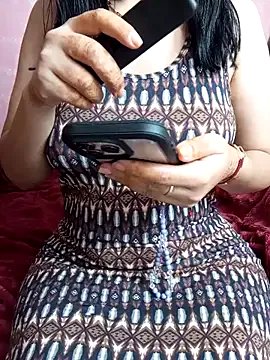 Private Yaraa8 on StripChat