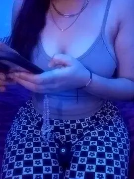 Private Yaraa8 on StripChat