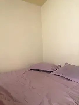 Zara_Bel on StripChat 