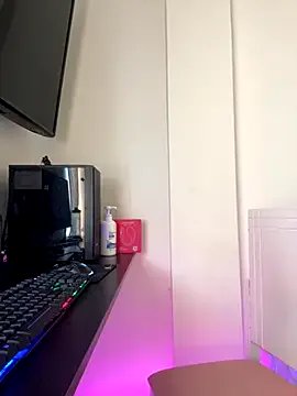 Zara_Bel on StripChat 