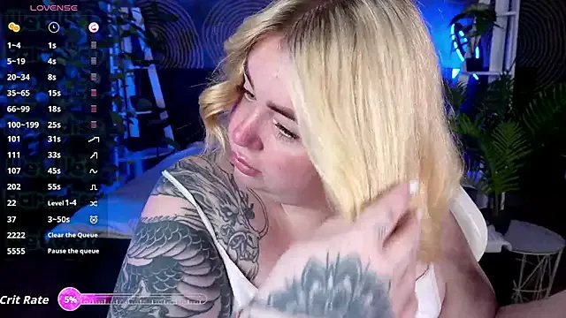 Private ZaraReignn on StripChat